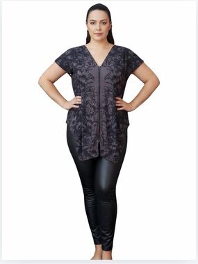 City Chic Plus-Size V-Neck Floral Draped Zip-Front Tunic in Soft Brown and Black